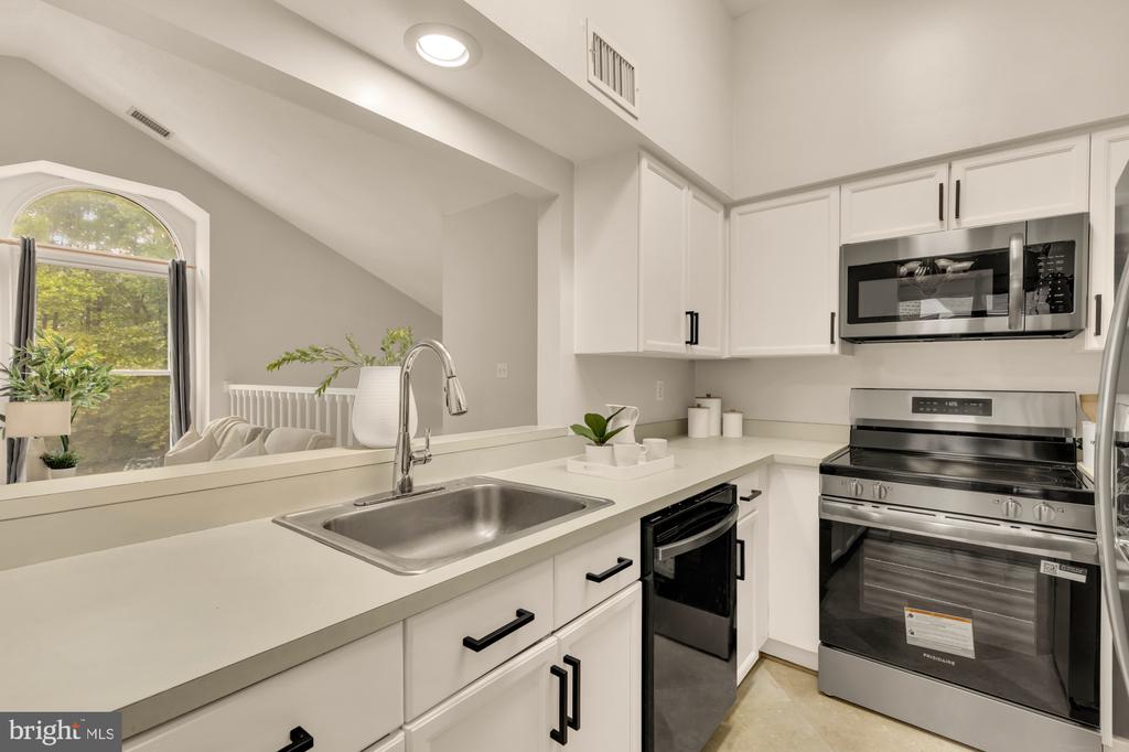 3153 ANCHORWAY COURT