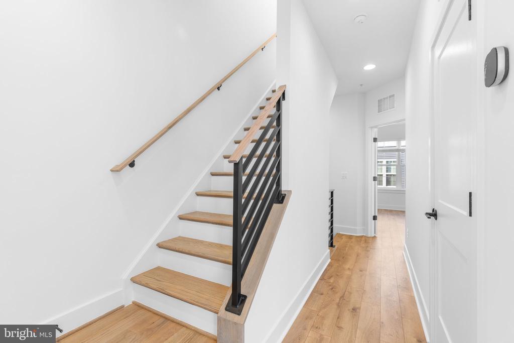 3104 CAMBER PLACE