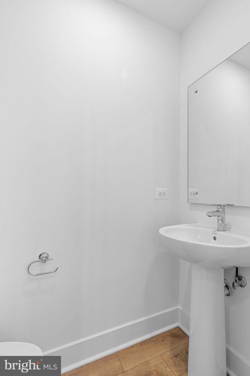 3104 CAMBER PLACE