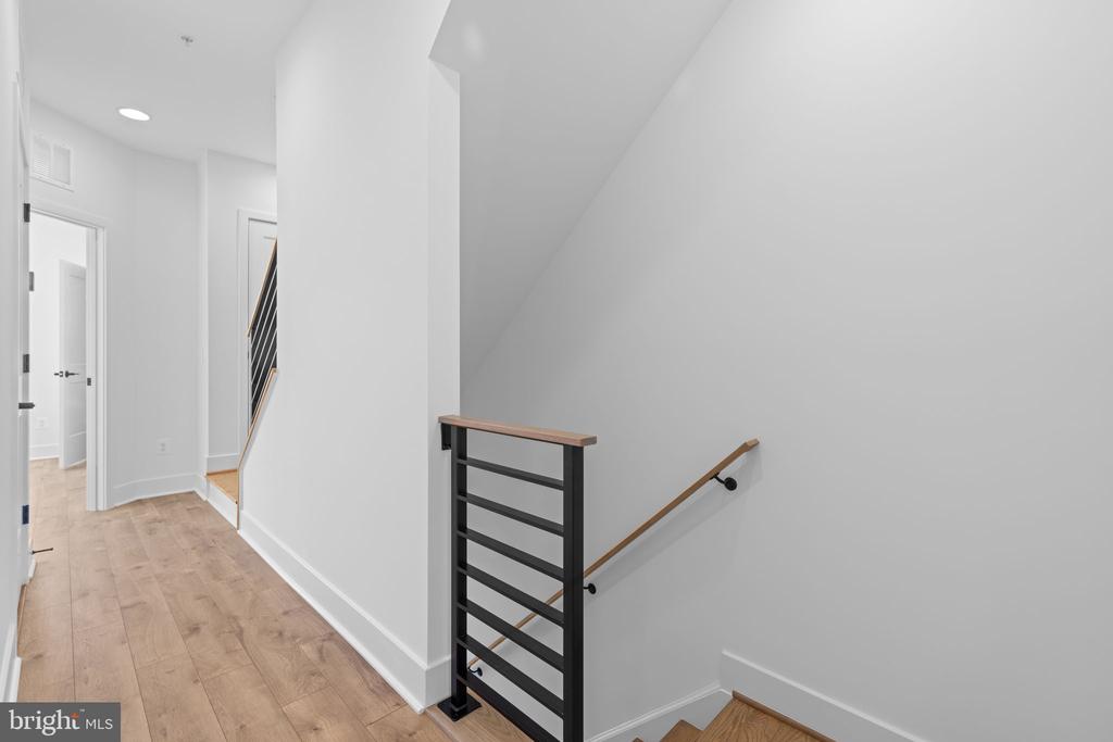 3104 CAMBER PLACE