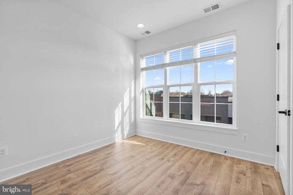 3104 CAMBER PLACE