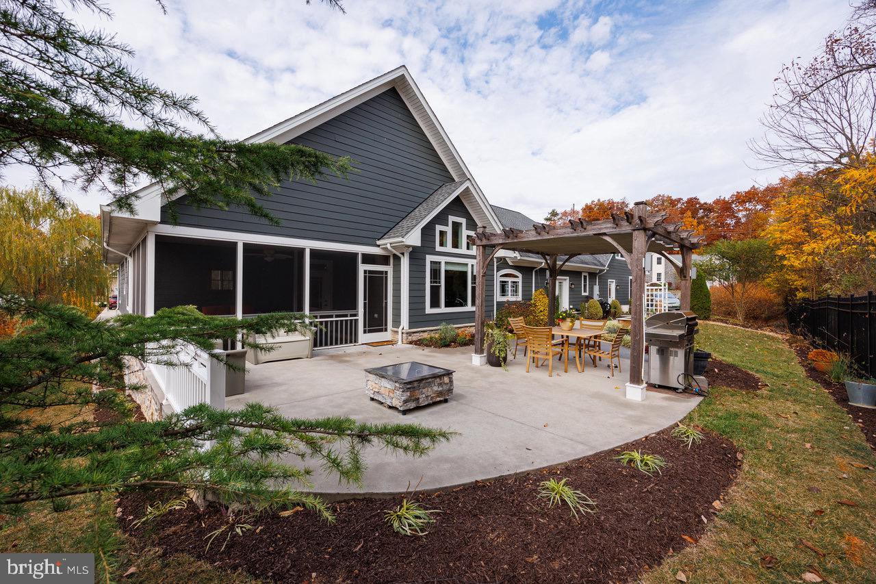1031 James Place