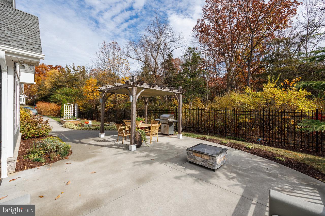 1031 James Place