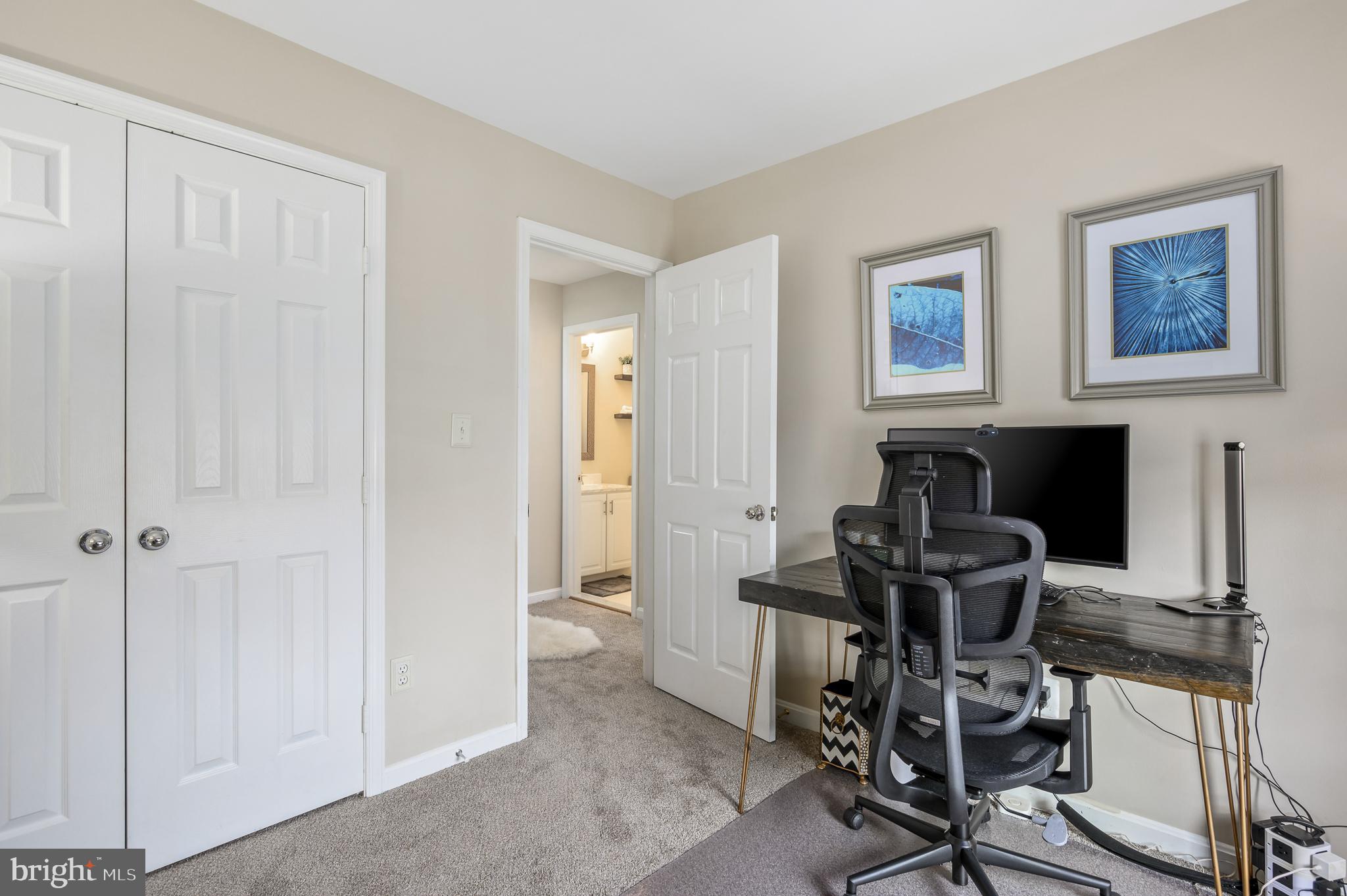 47527 Sharpskin Island Sq