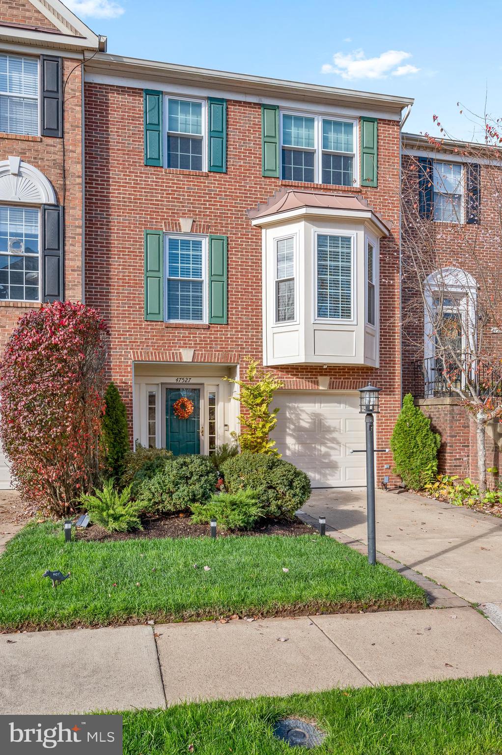 47527 Sharpskin Island Sq