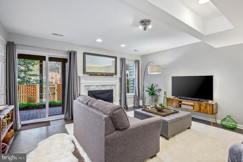 47527 Sharpskin Island Sq