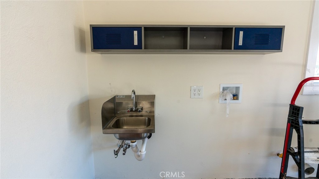 306 E Wistaria Avenue