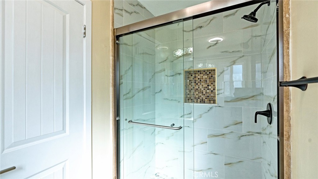 306 E Wistaria Avenue