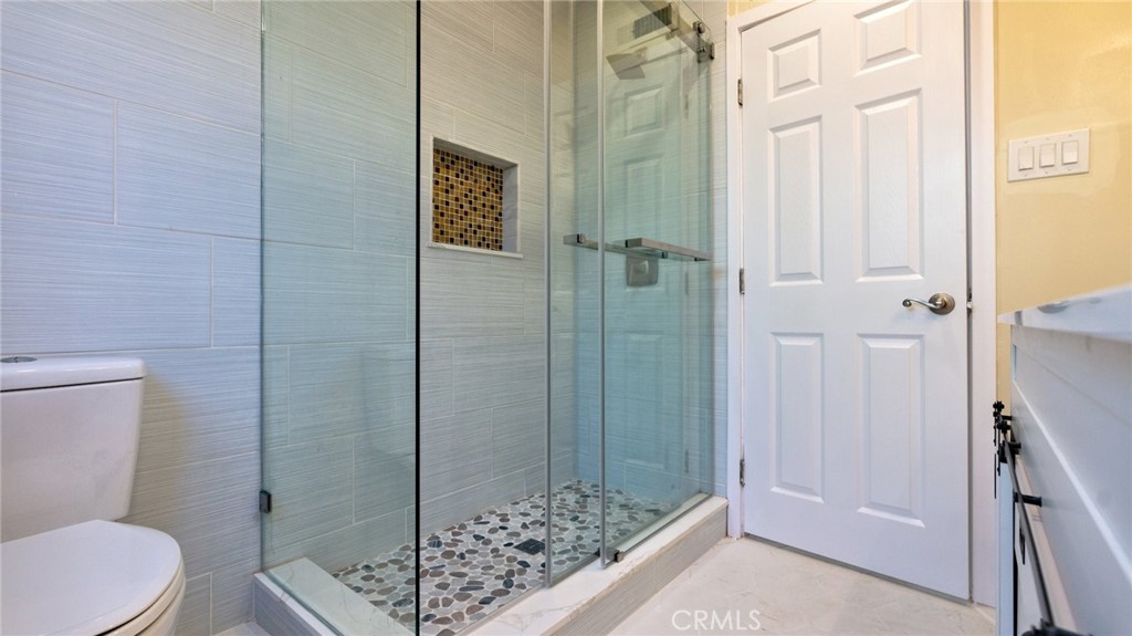 306 E Wistaria Avenue