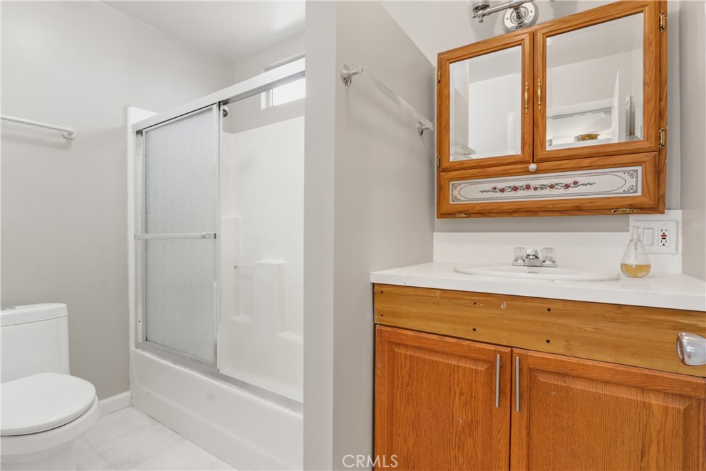 1912 Gramercy Avenue