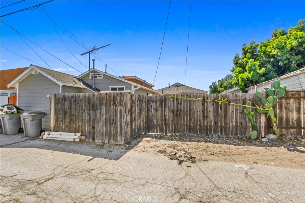 1912 Gramercy Avenue