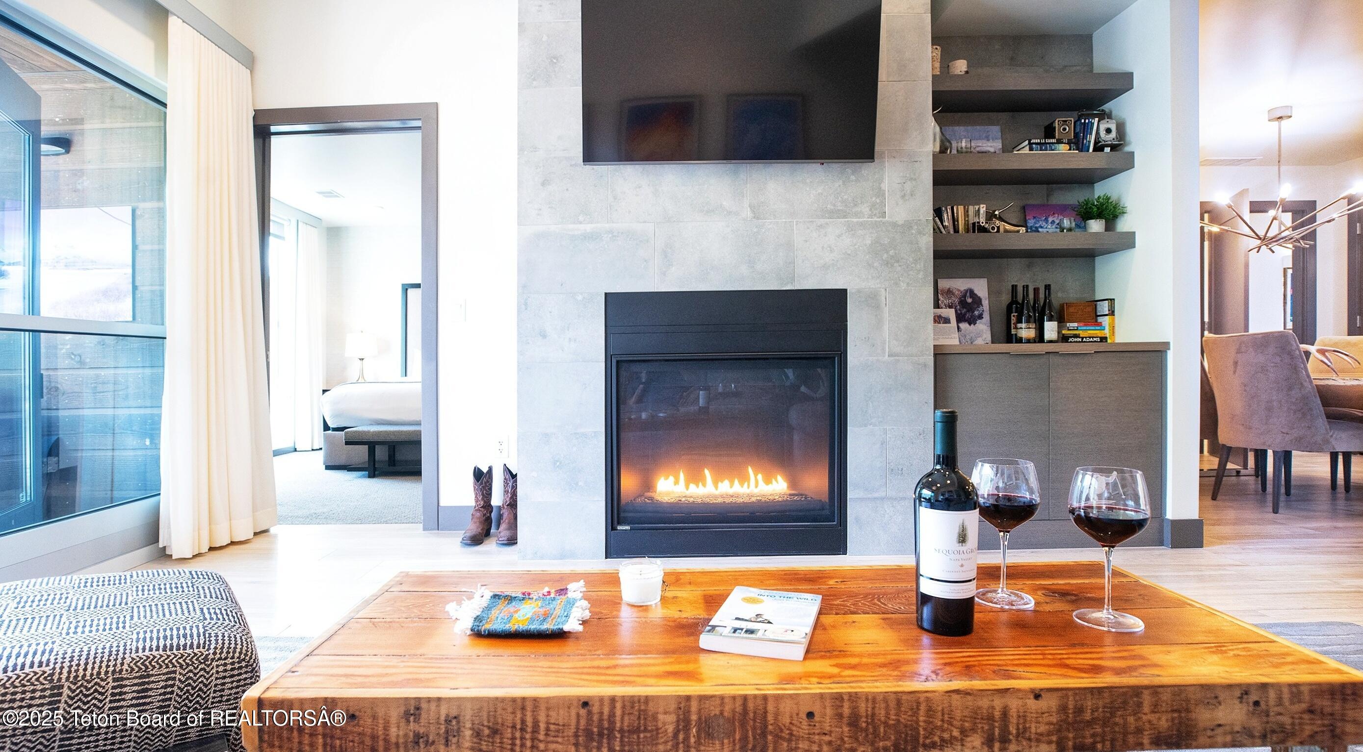 150 W SIMPSON Avenue 405
