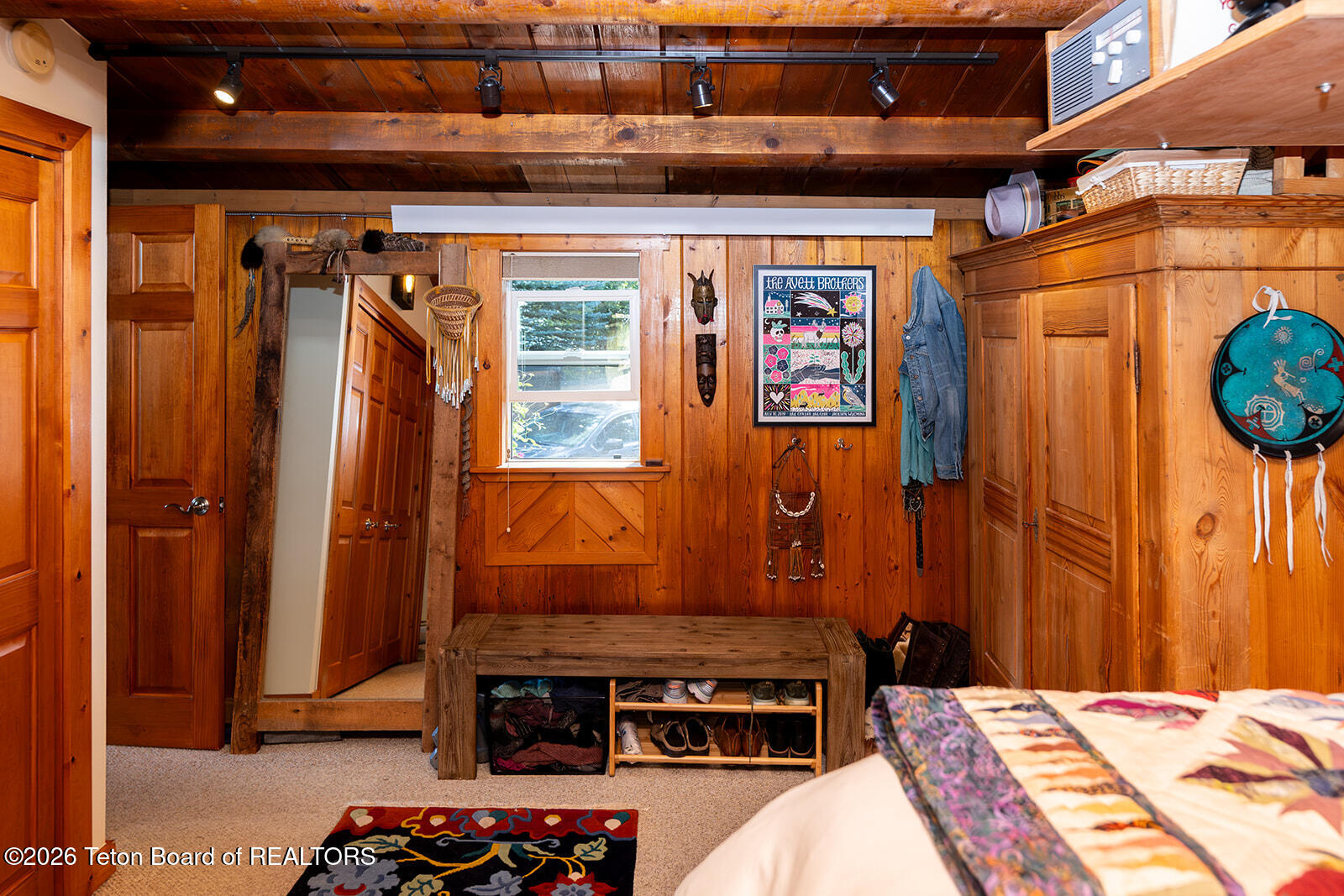 4293 W LEEPER Lane