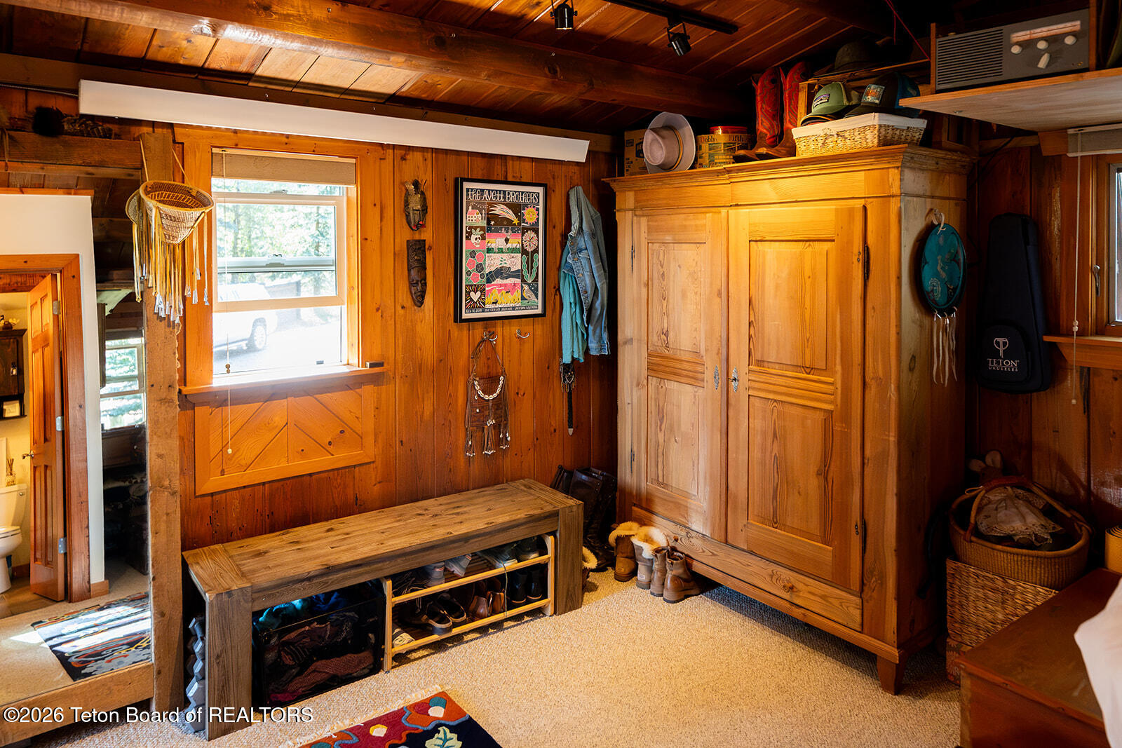 4293 W LEEPER Lane
