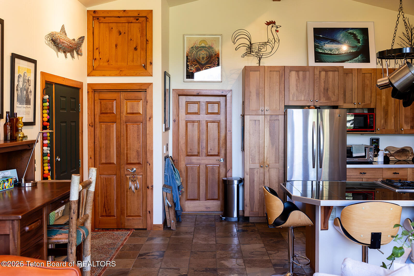 4293 W LEEPER Lane