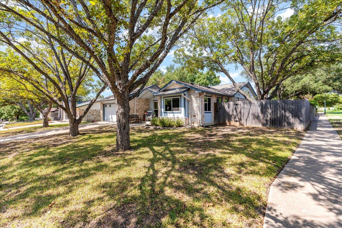 8100 Appomattox DR