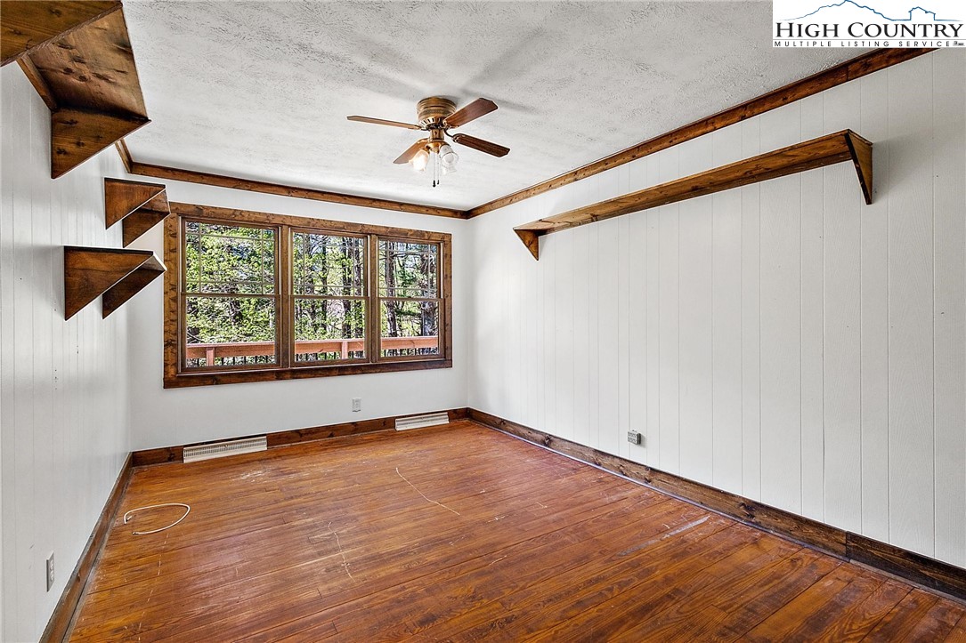 519 Holiday Hills Road