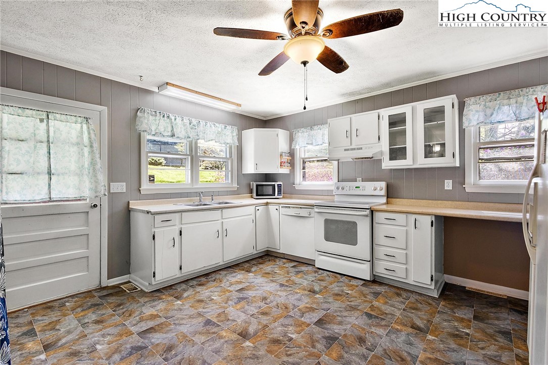 519 Holiday Hills Road