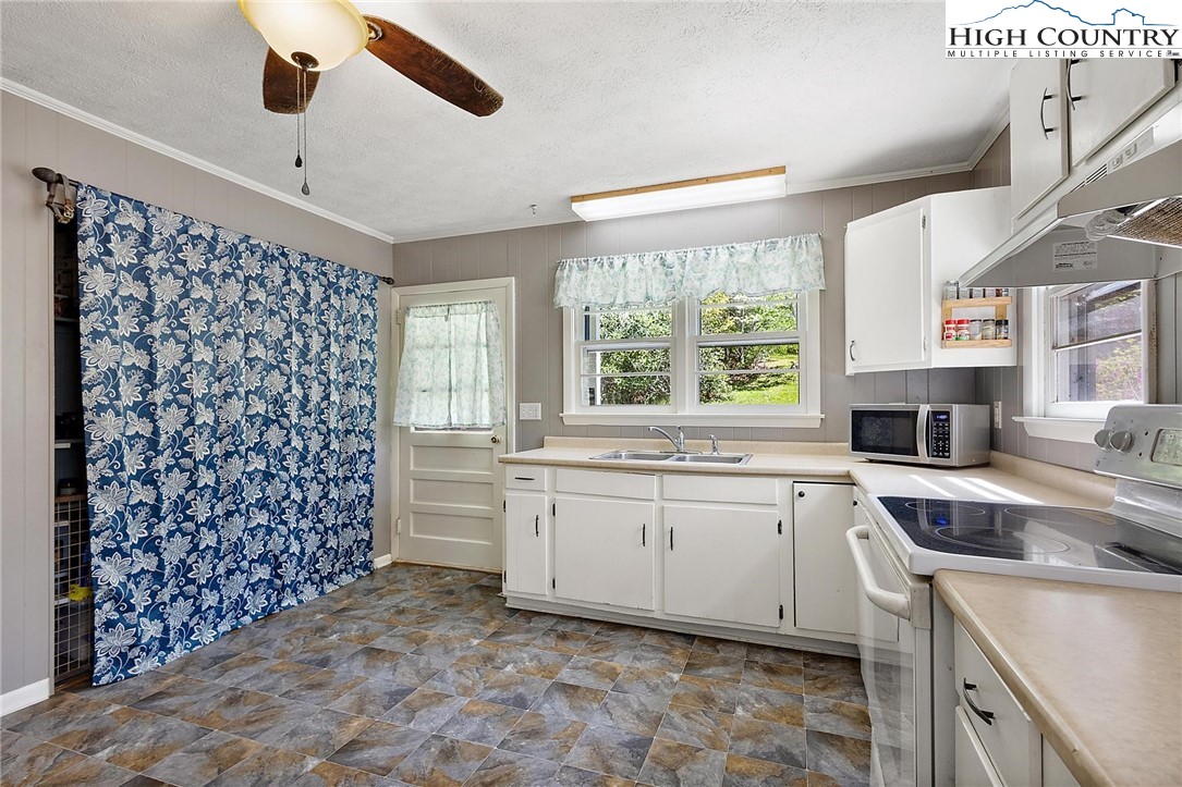 519 Holiday Hills Road