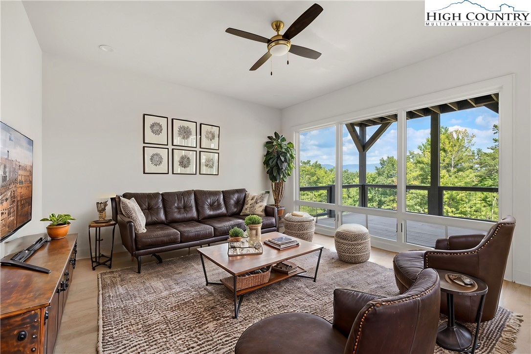 375 Calico Court