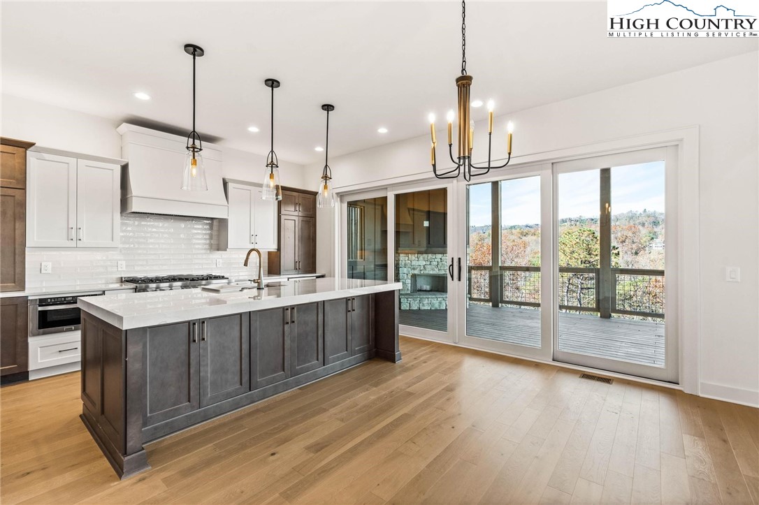359 Calico Court