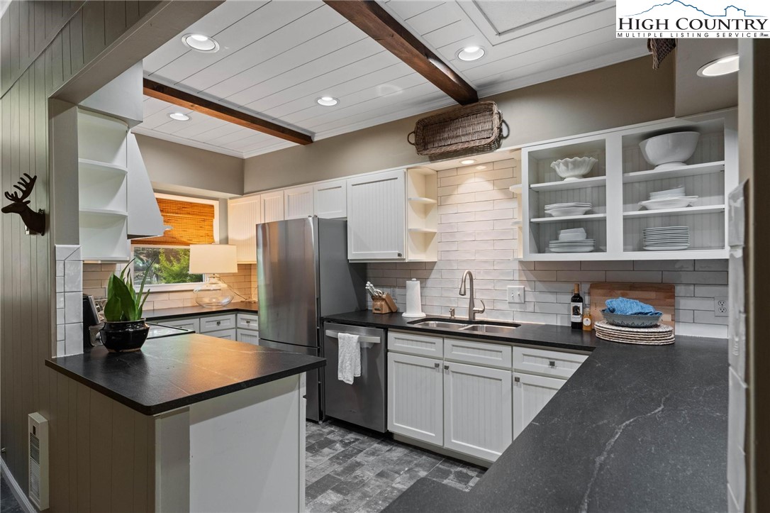 101 Golf View Drive 5