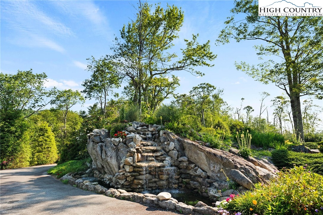 1705 Forest Ridge Drive
