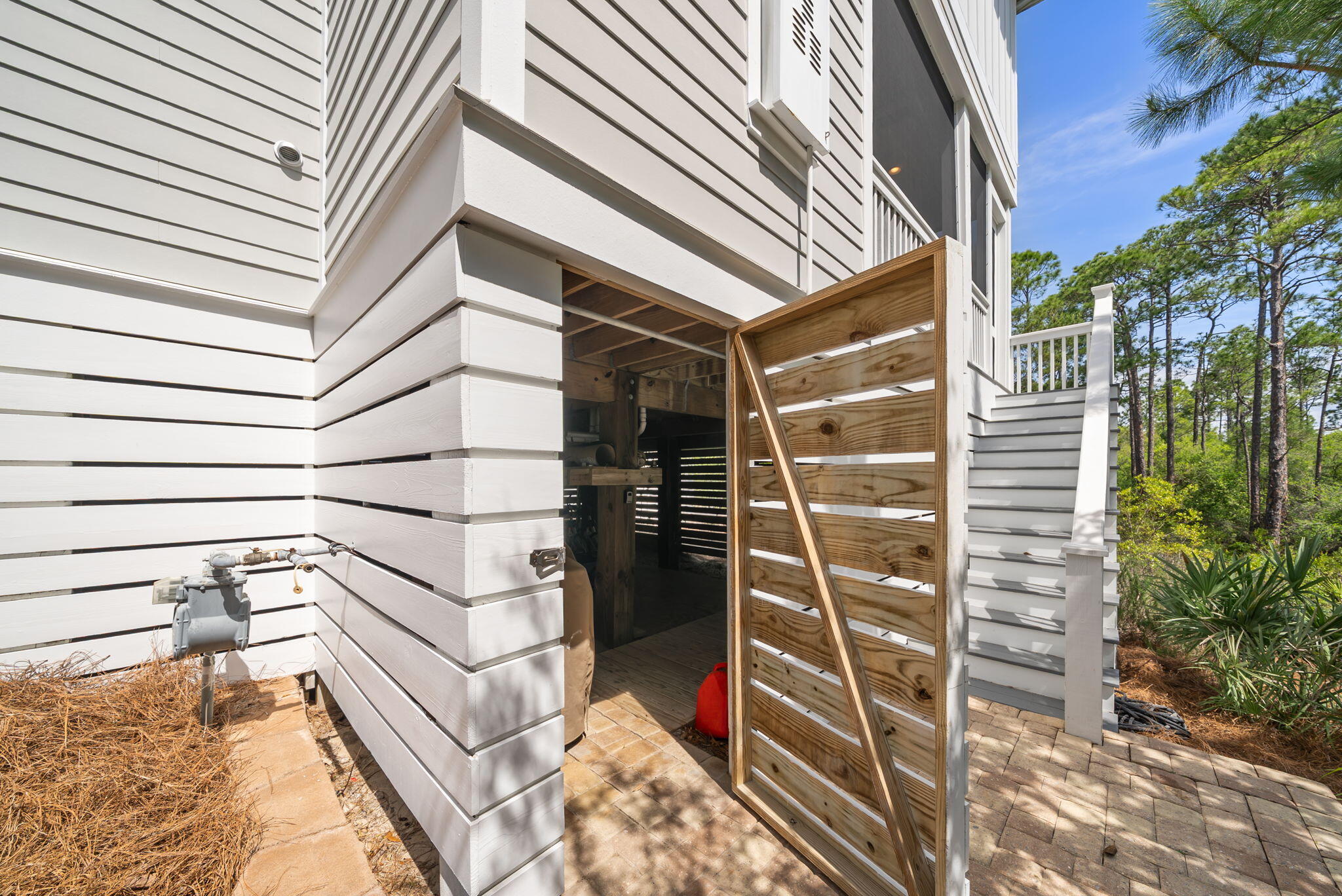 33 Emerald Beach Way