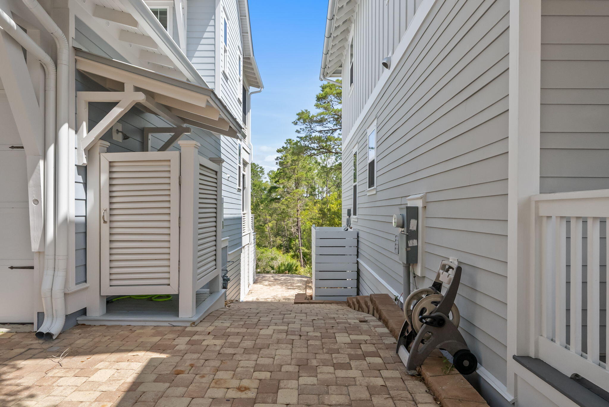 33 Emerald Beach Way