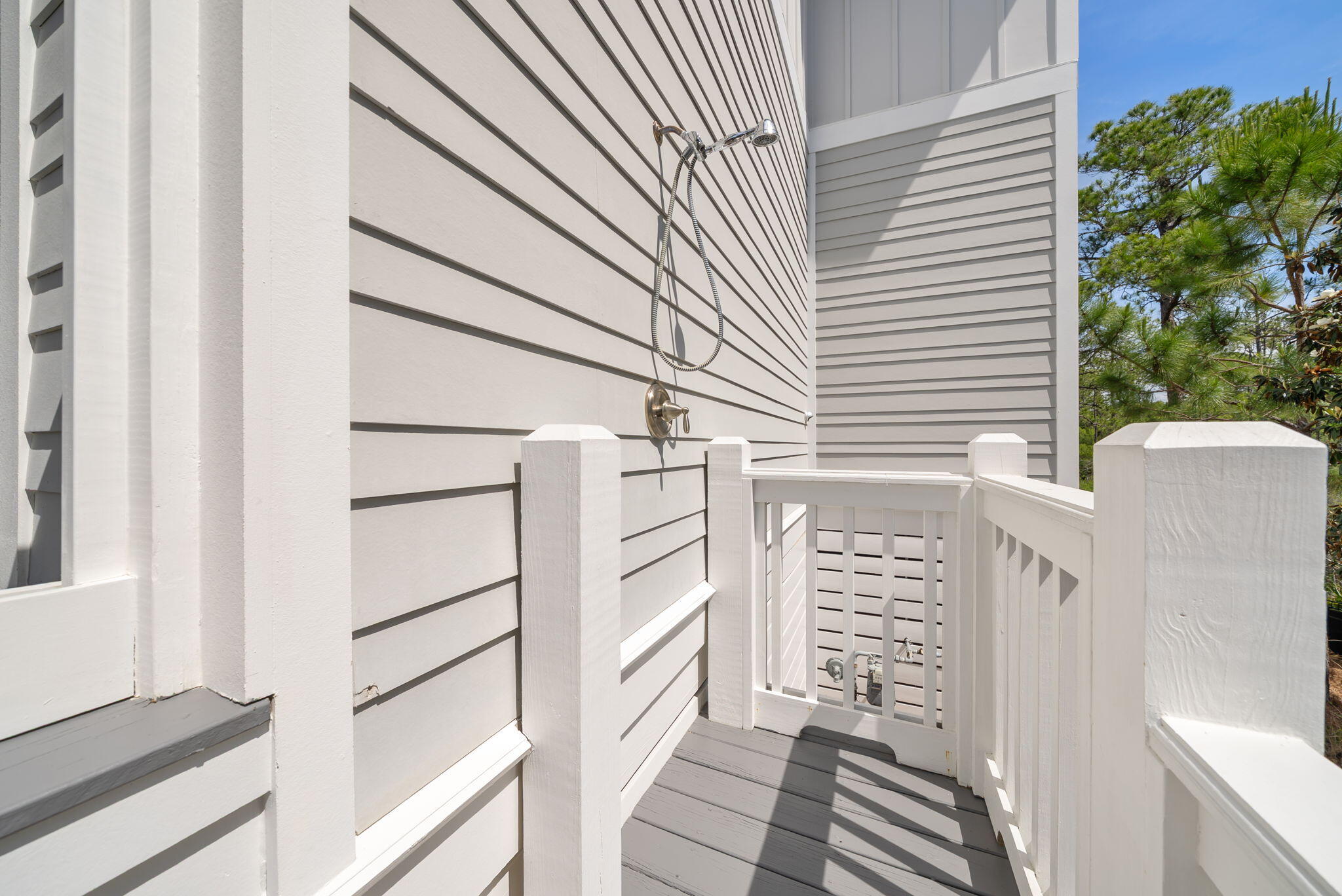 33 Emerald Beach Way