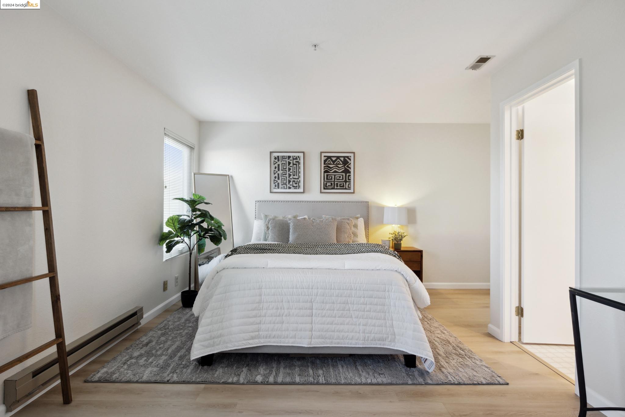 417 Evelyn Ave # 203
