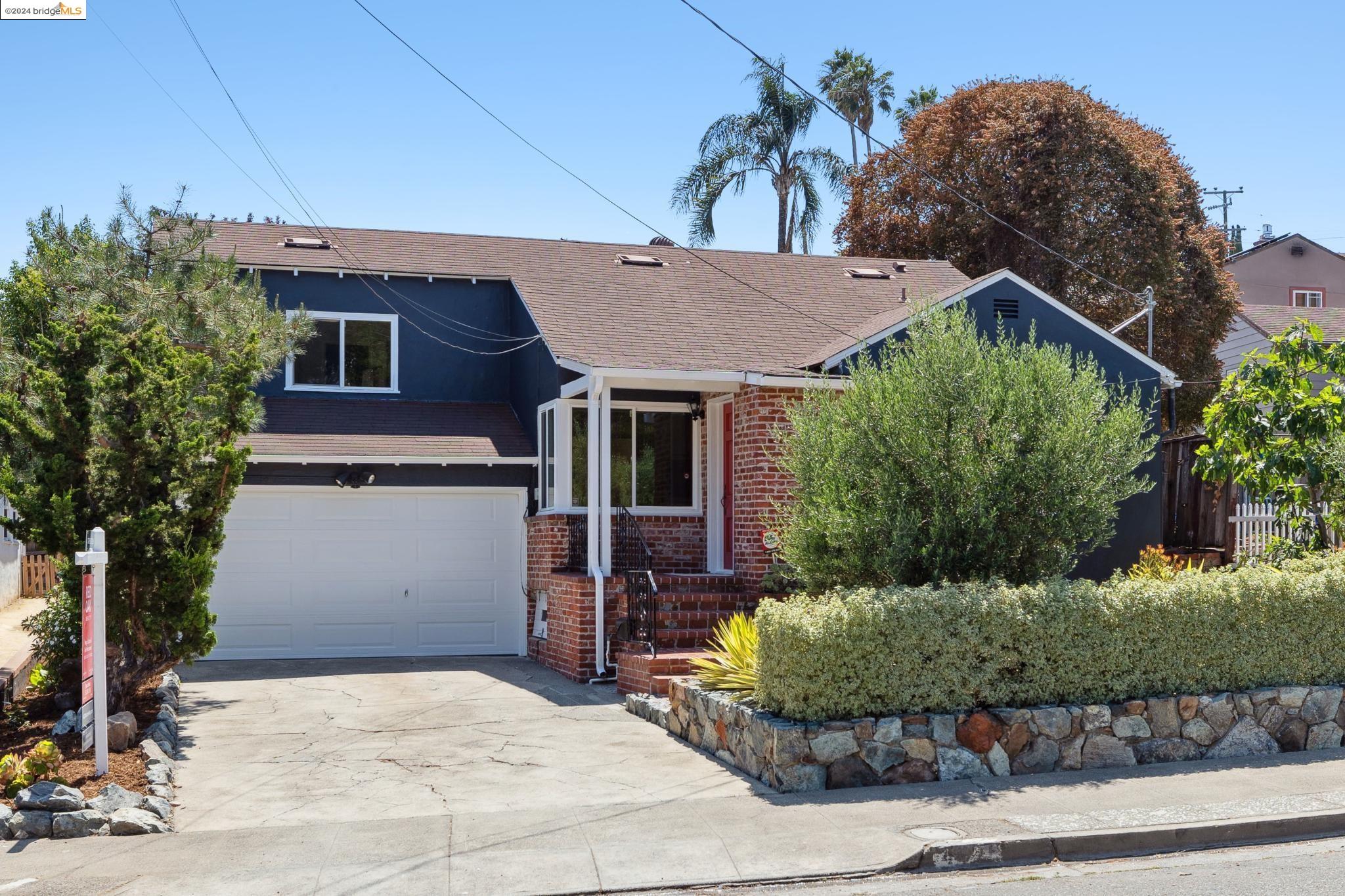 4421 Worden Way