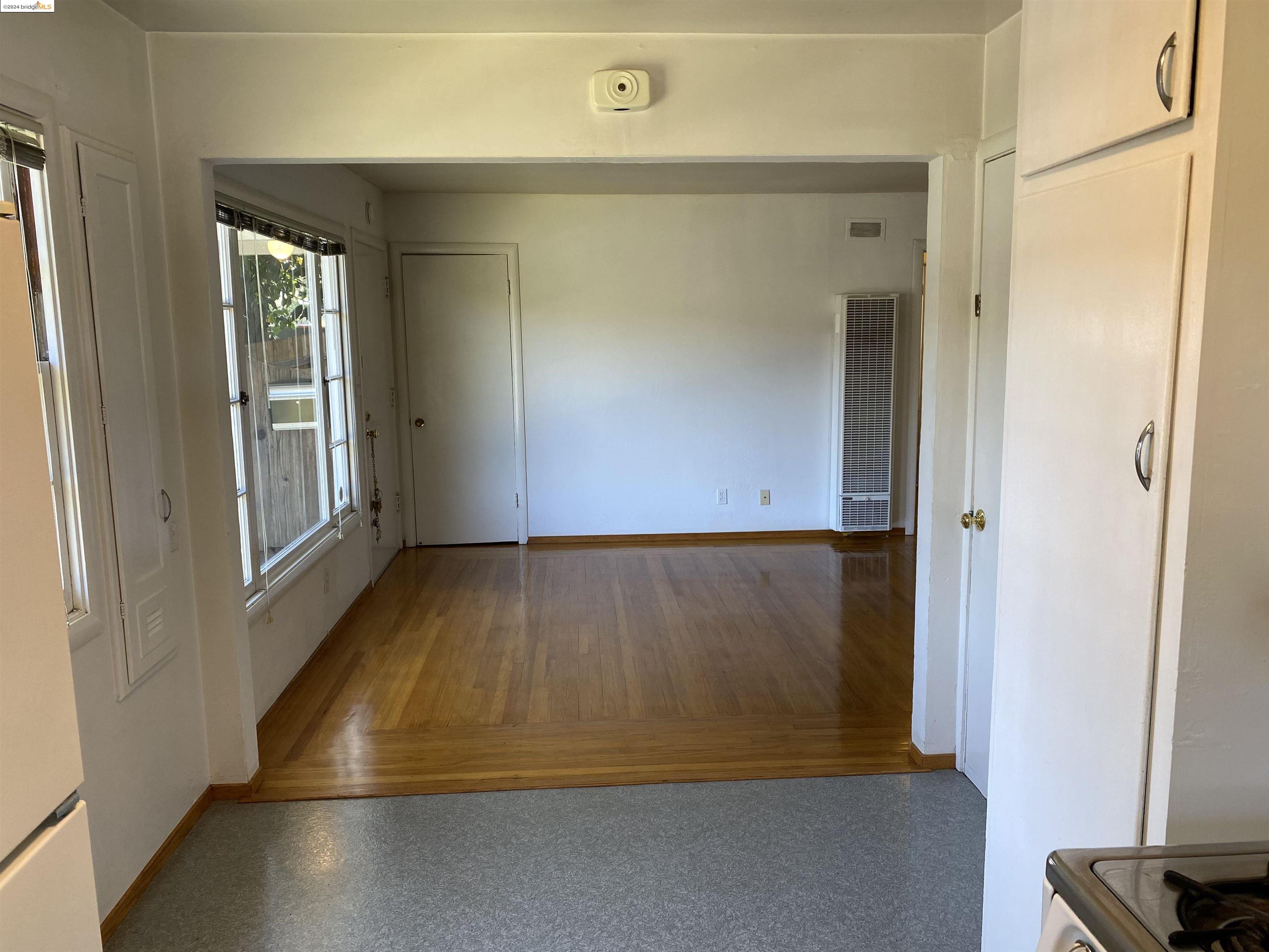 1041 Ranchito Ct