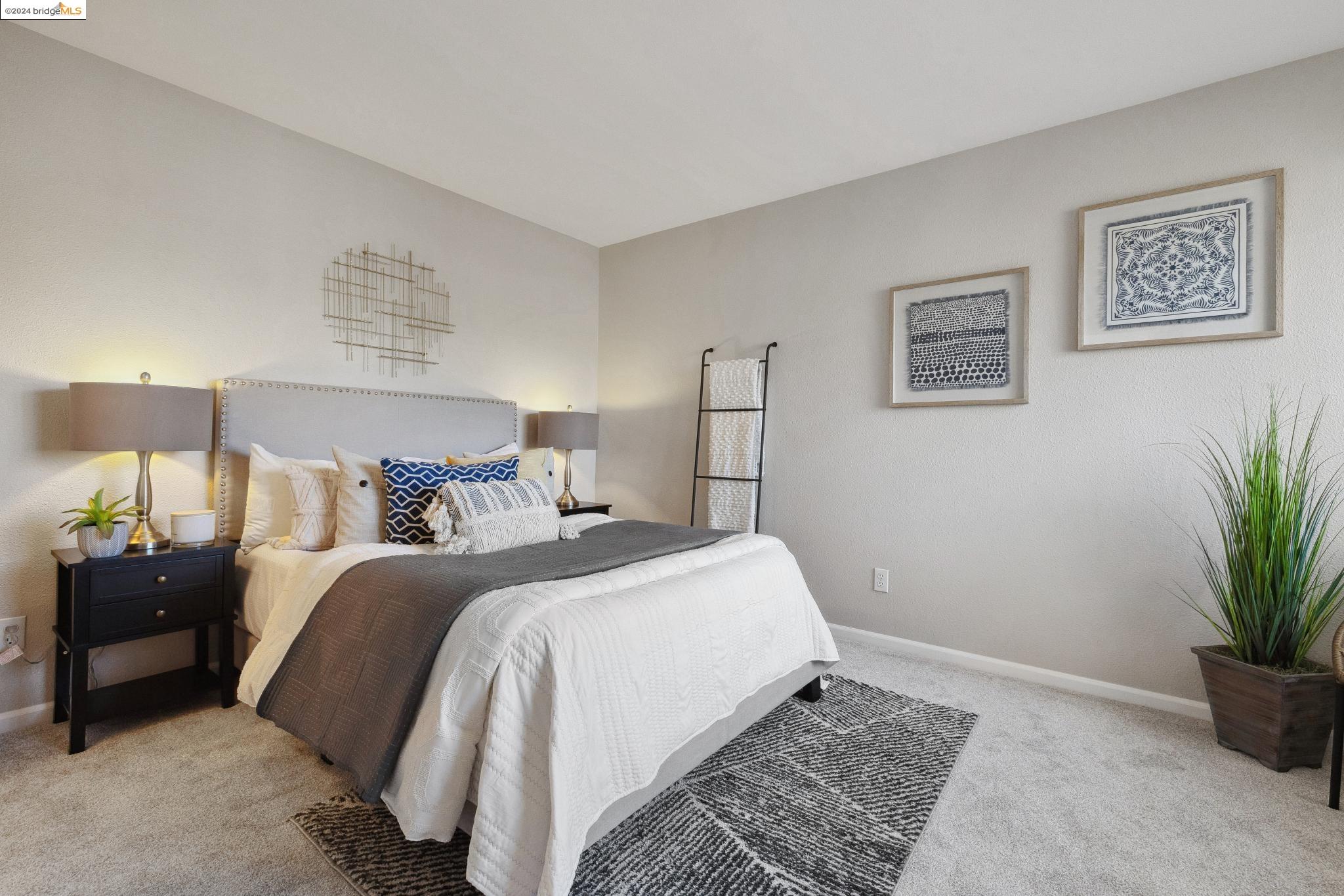 3126 Manzanita Ct