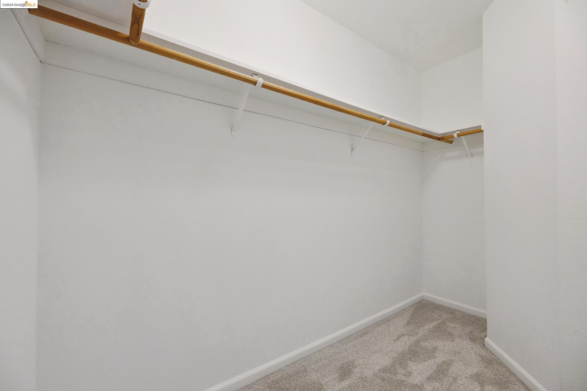 3126 Manzanita Ct