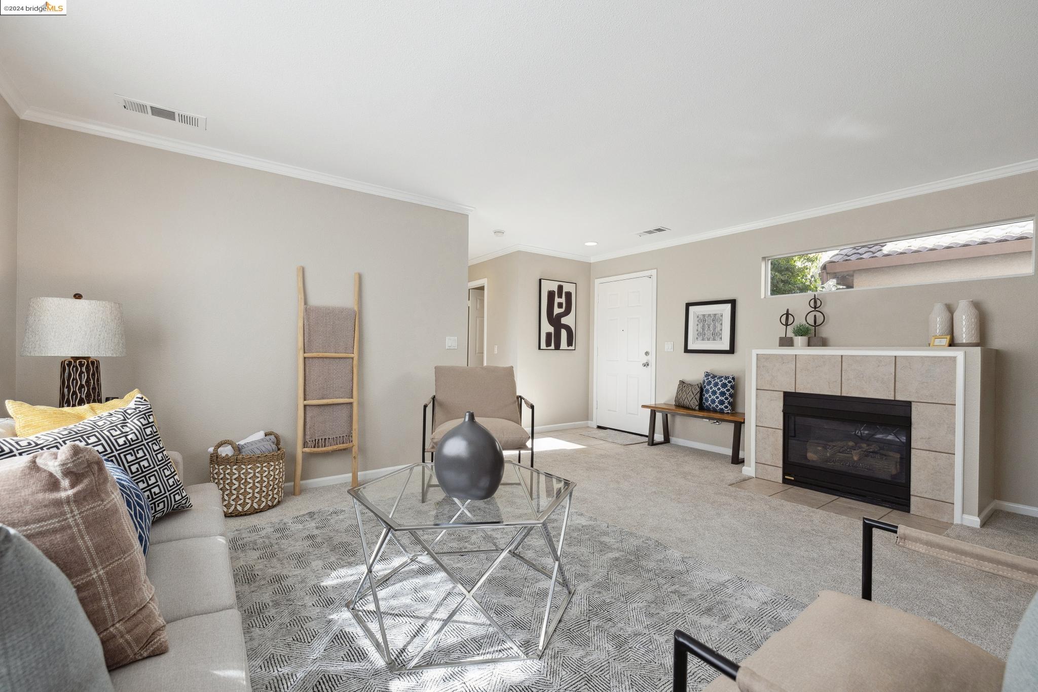 3126 Manzanita Ct