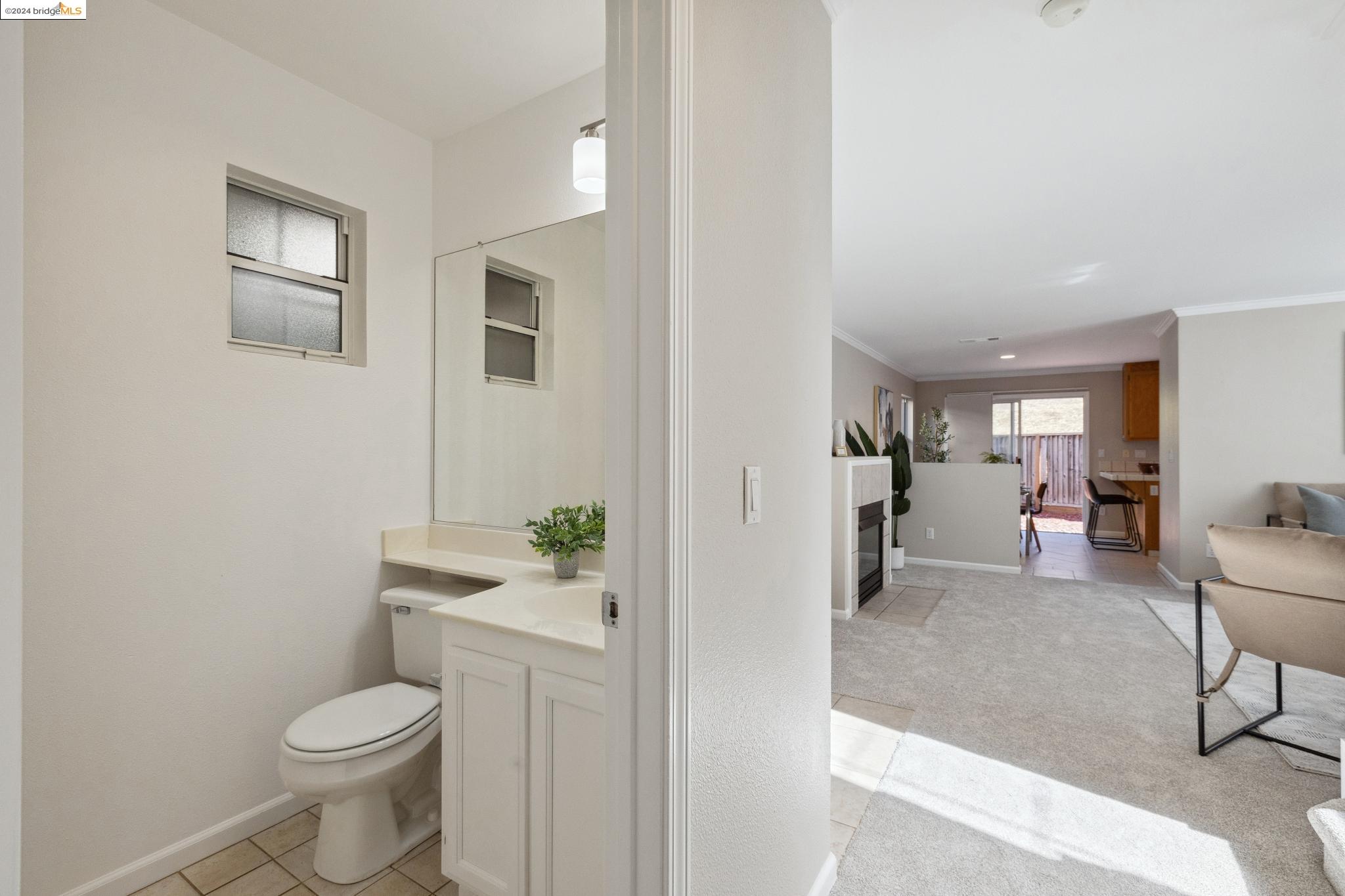 3126 Manzanita Ct