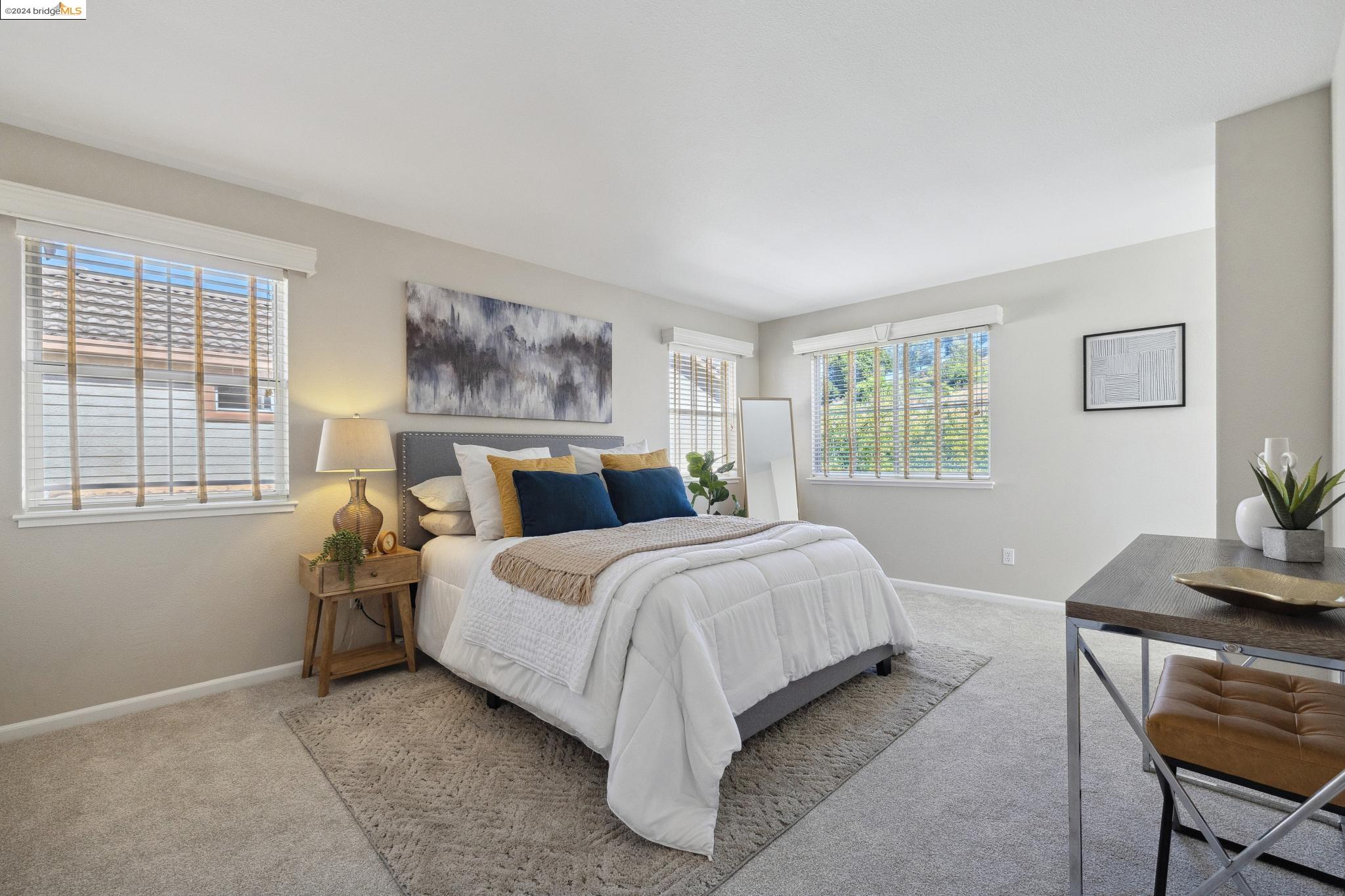 3126 Manzanita Ct