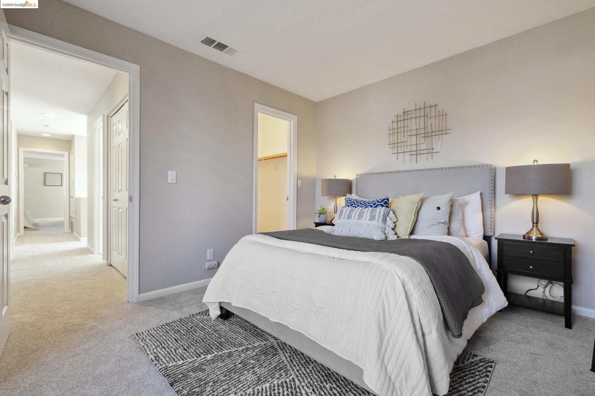 3126 Manzanita Ct