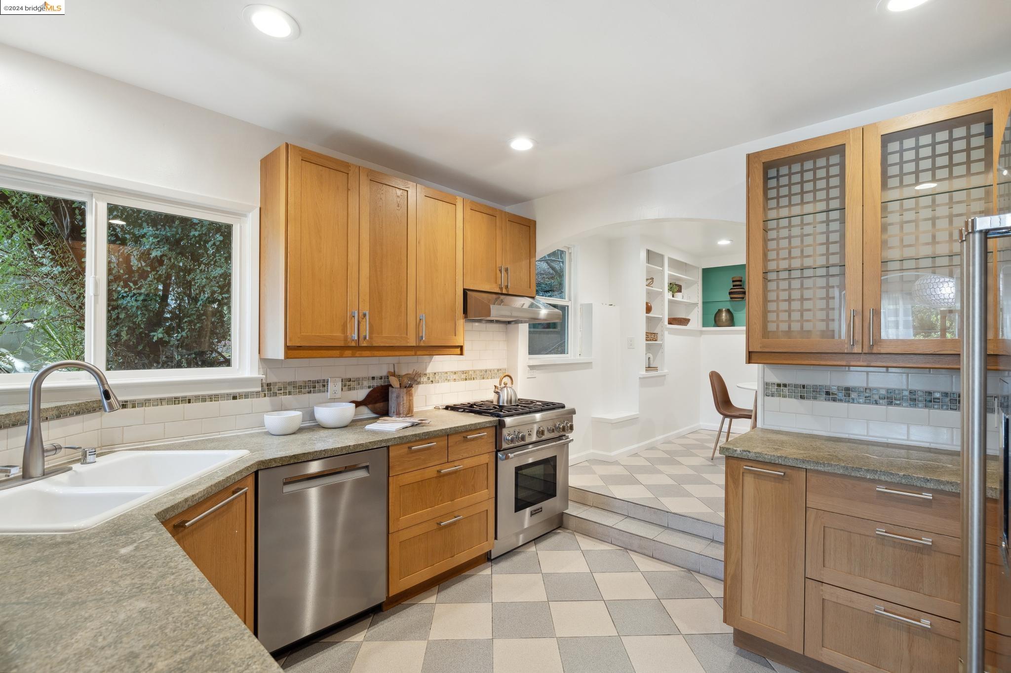 533 Spruce St
