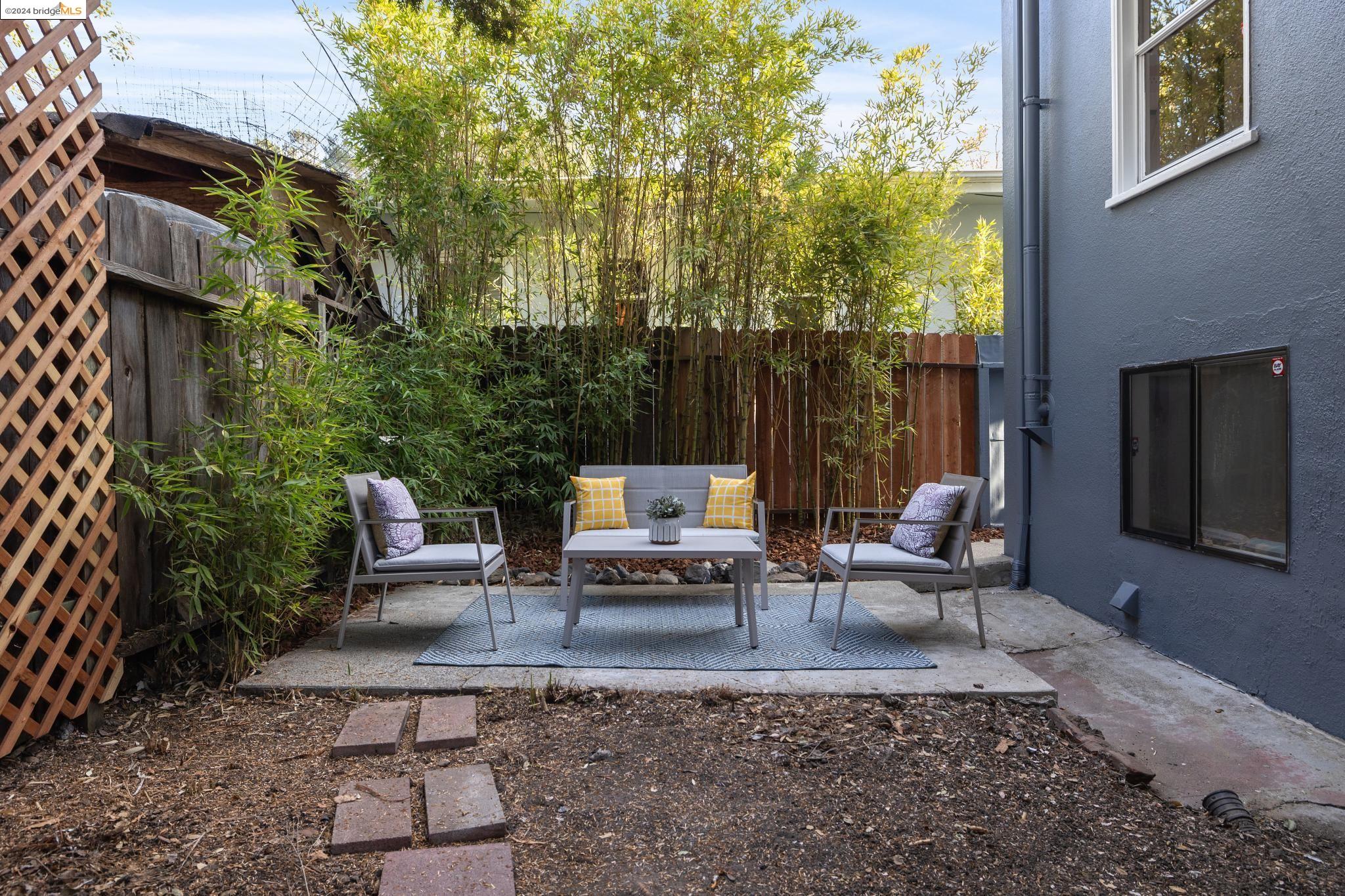 831 Ensenada Ave