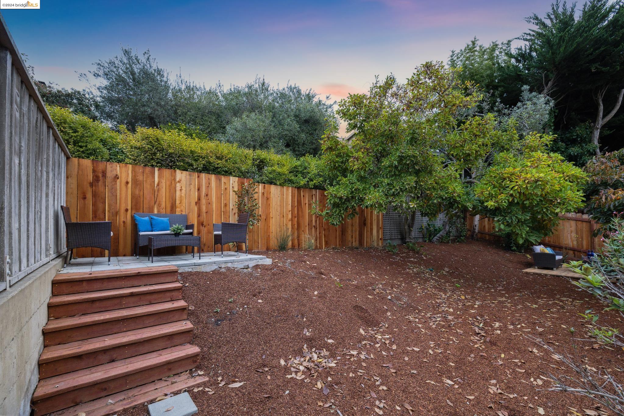 21 Highland Blvd