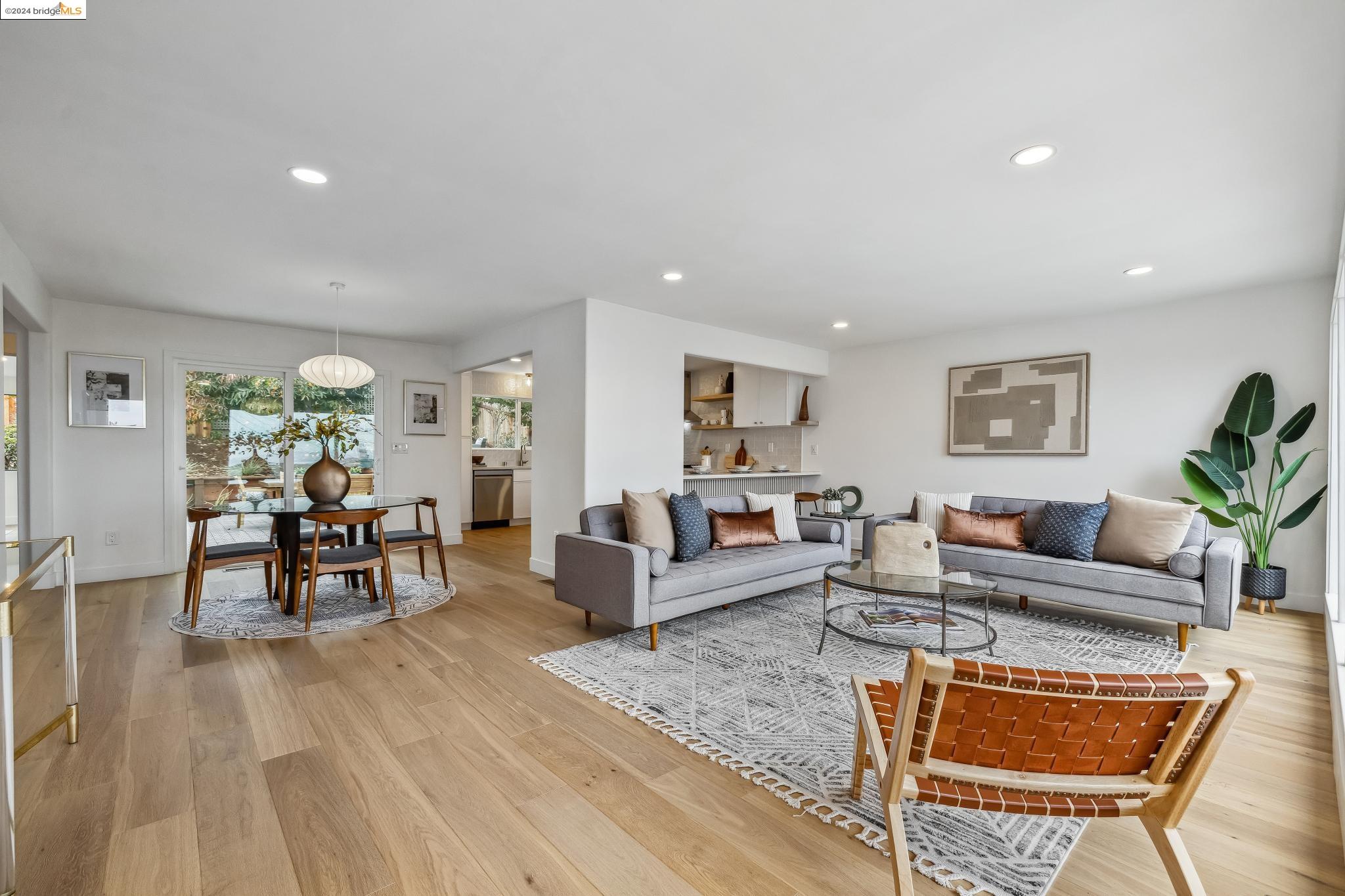 21 Highland Blvd