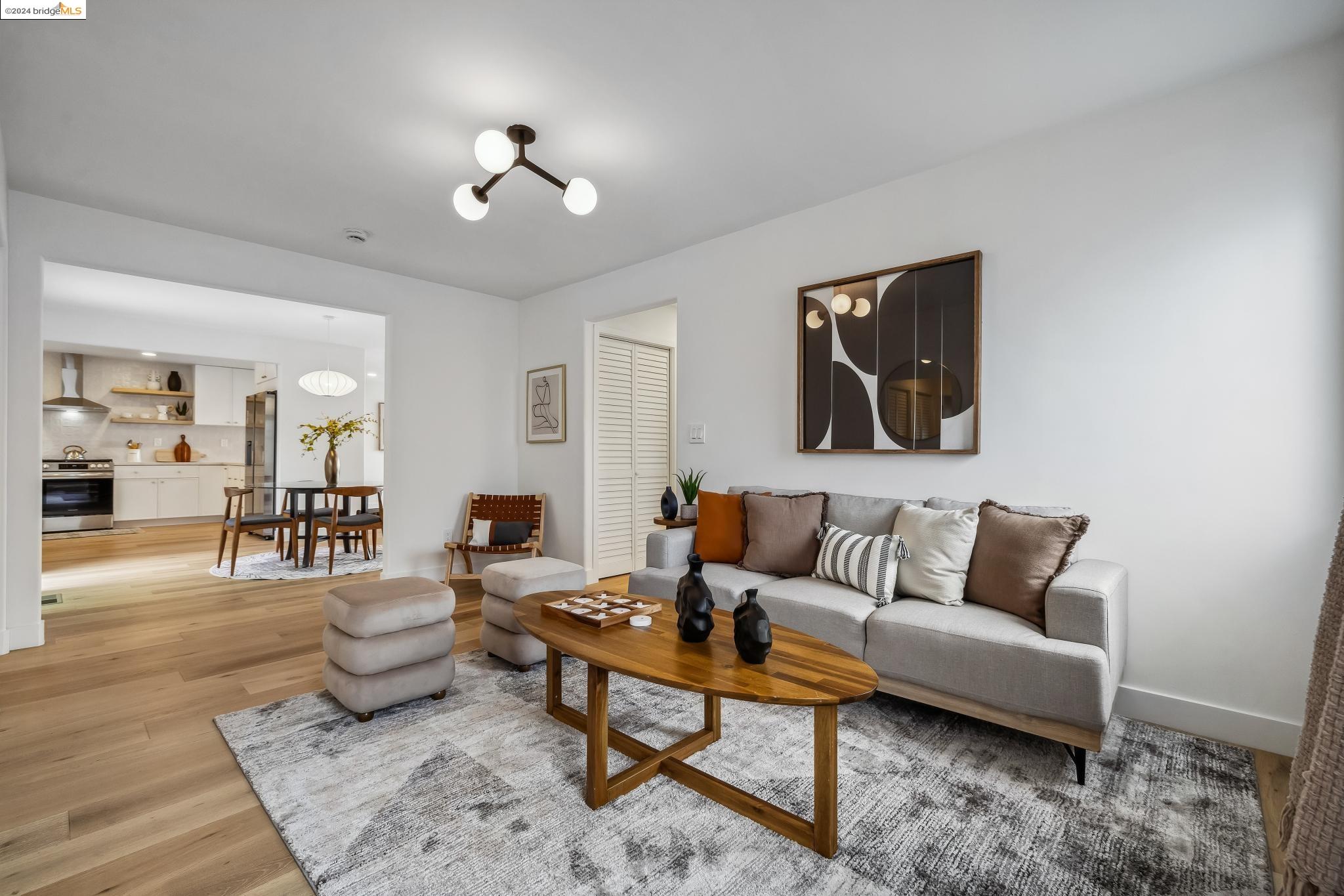 21 Highland Blvd
