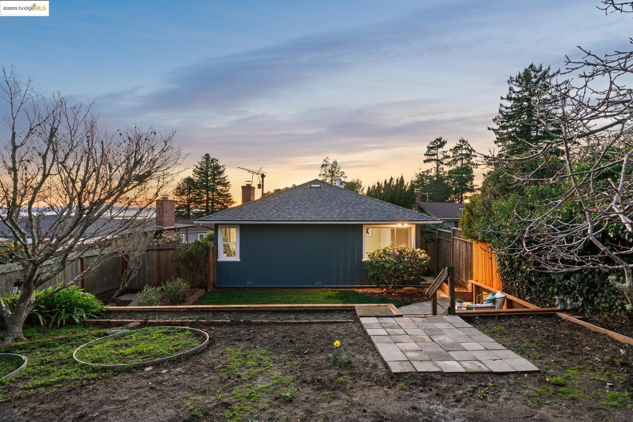 69 Stratford Rd