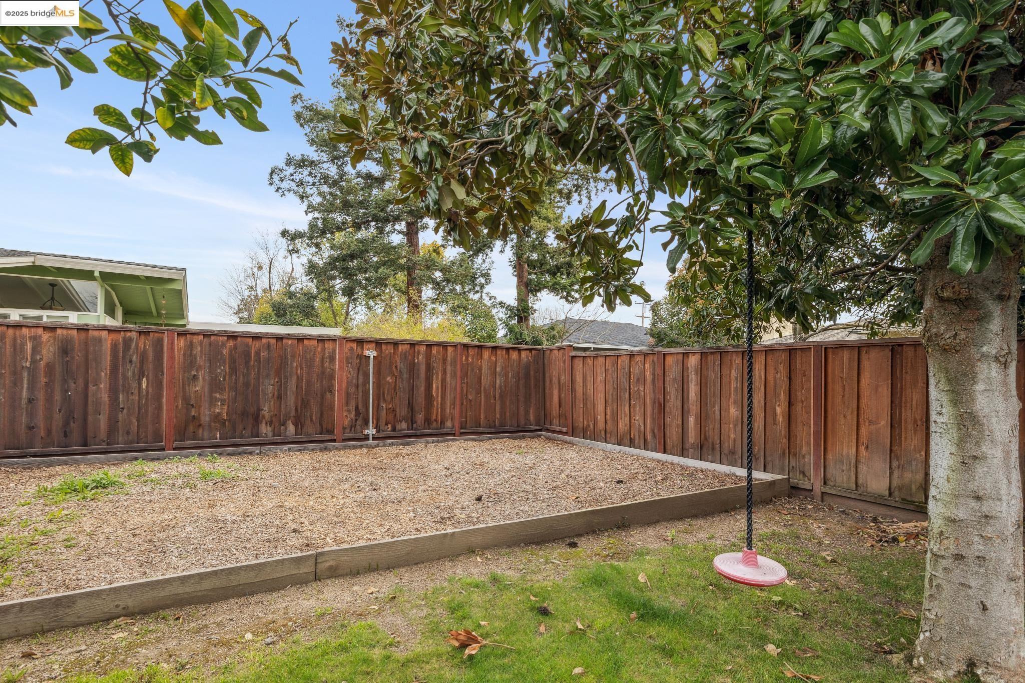 3863 Pestana Way