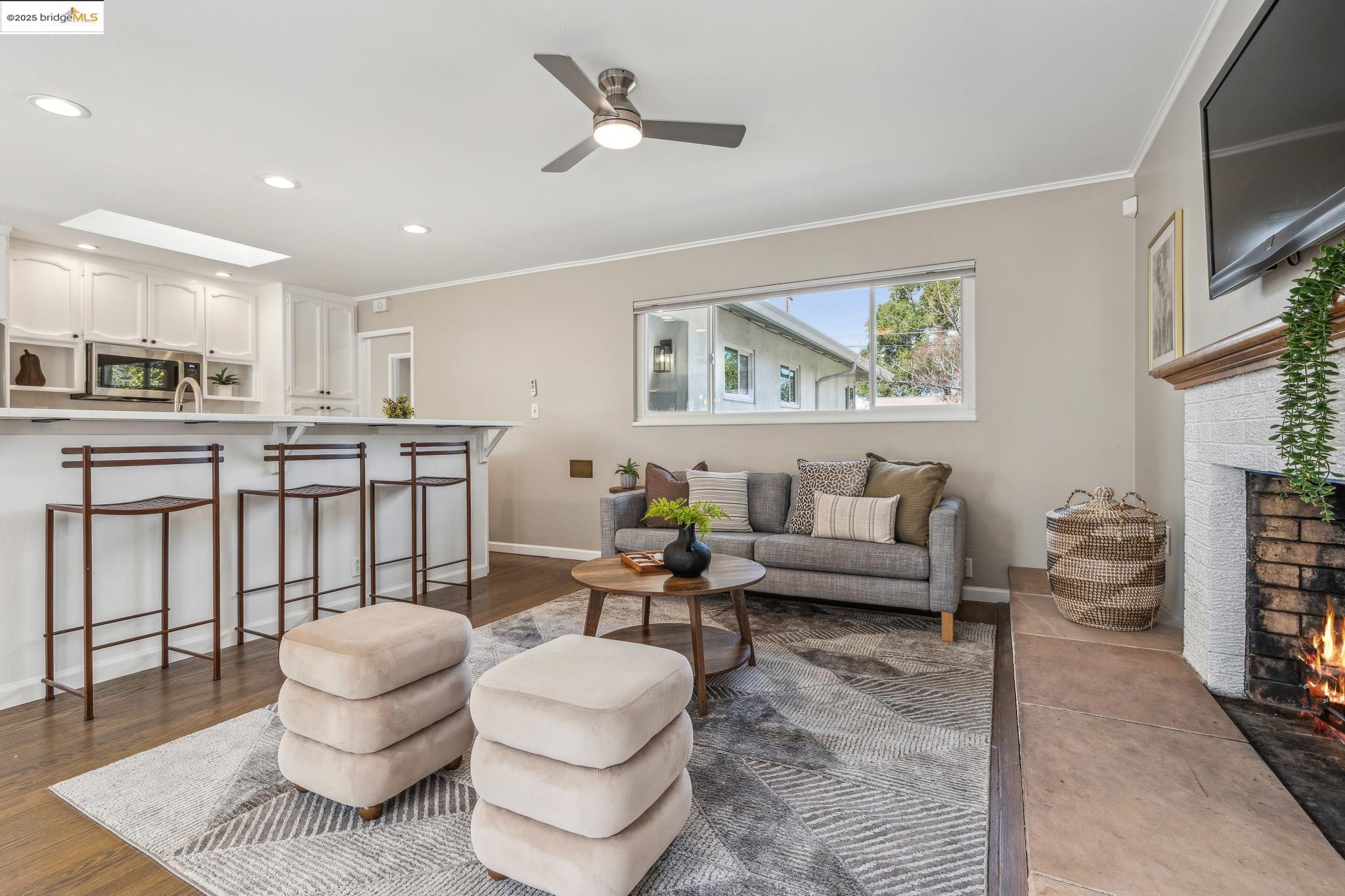 3863 Pestana Way