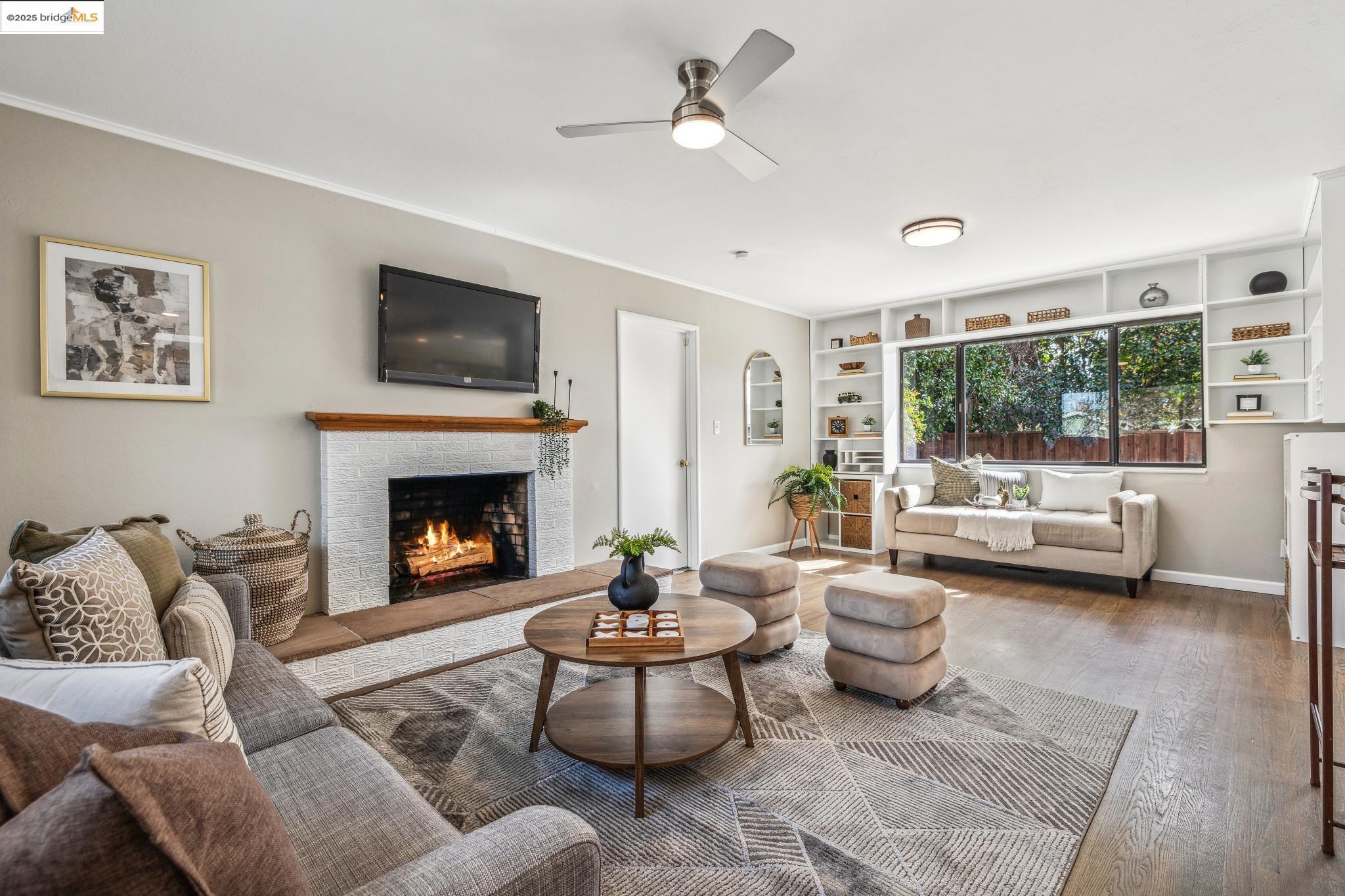 3863 Pestana Way