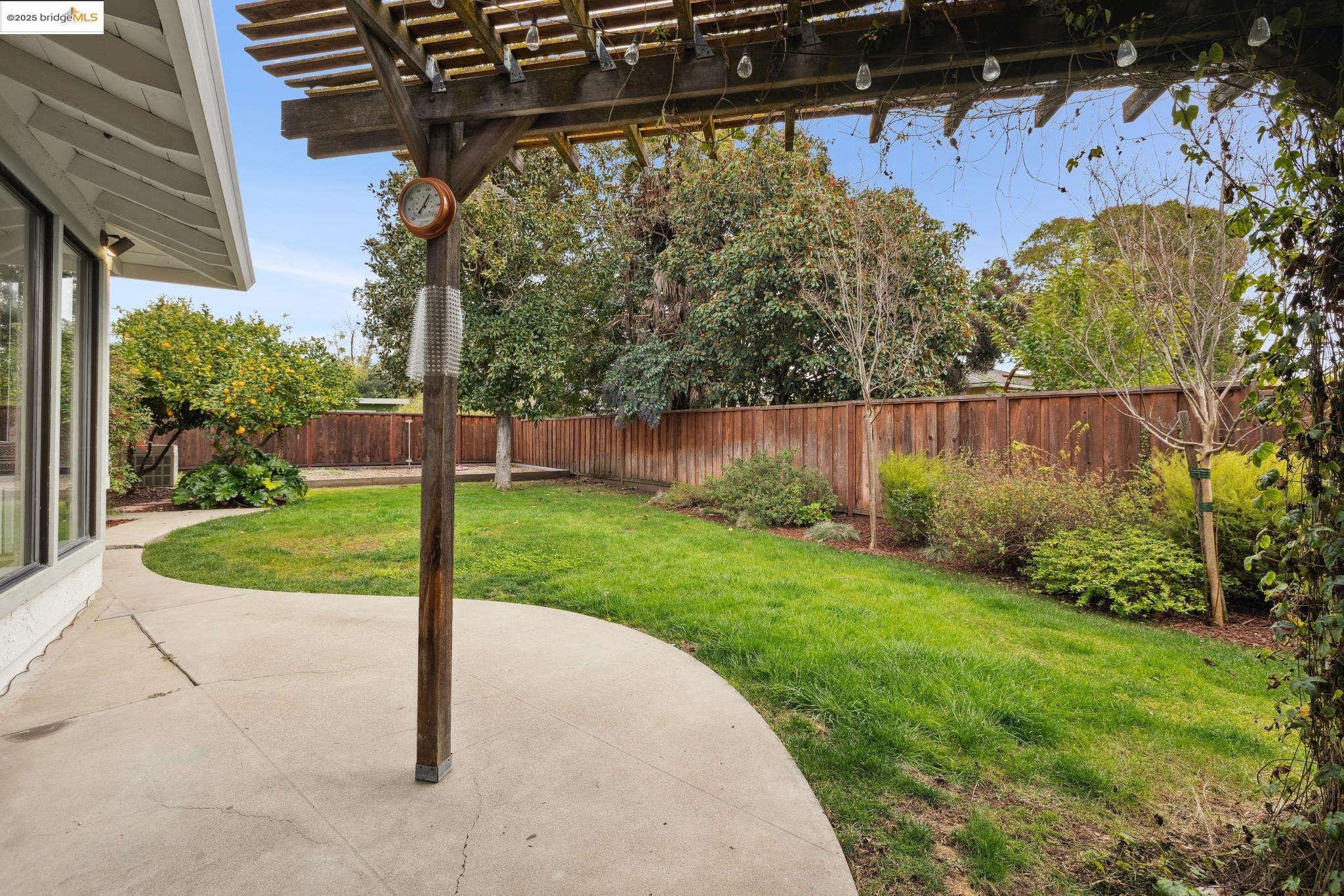 3863 Pestana Way