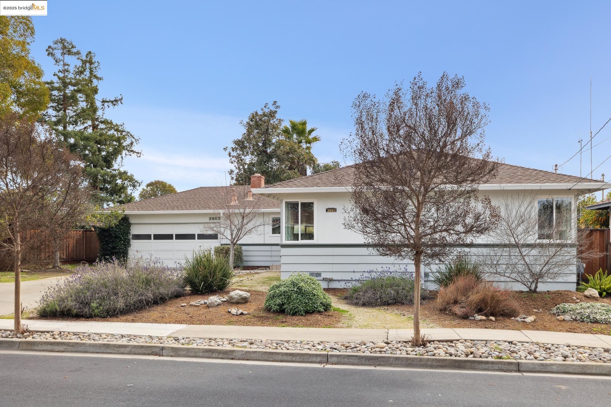 3863 Pestana Way